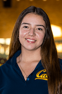 headshot of laura viera